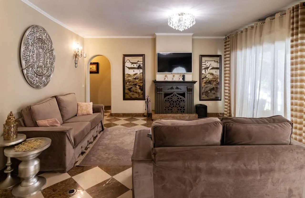 Villa In Puerto Cabopino Marbella