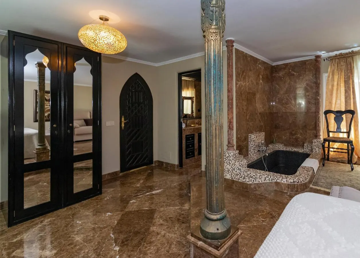 Villa In Puerto Cabopino Marbella Espanha